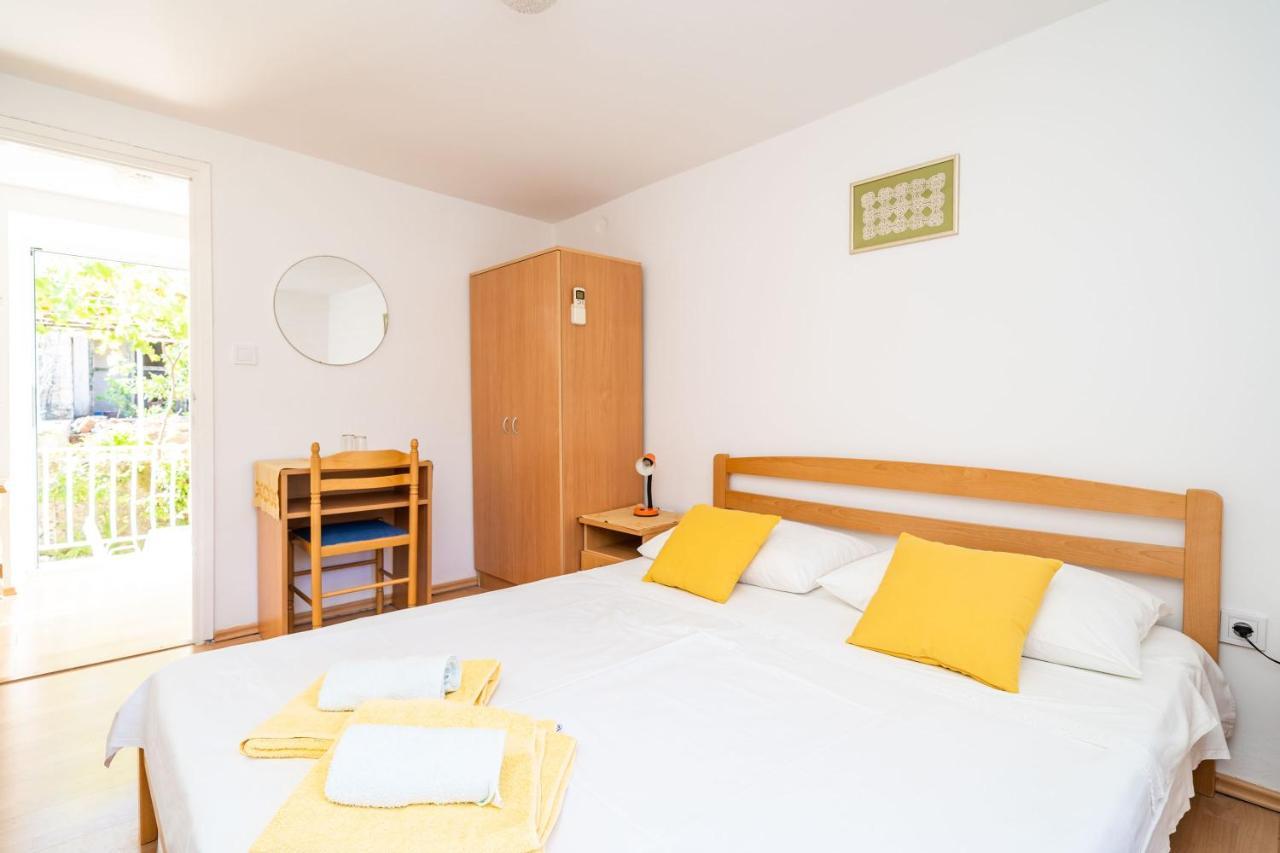 זאטון Apartments Lidija מראה חיצוני תמונה