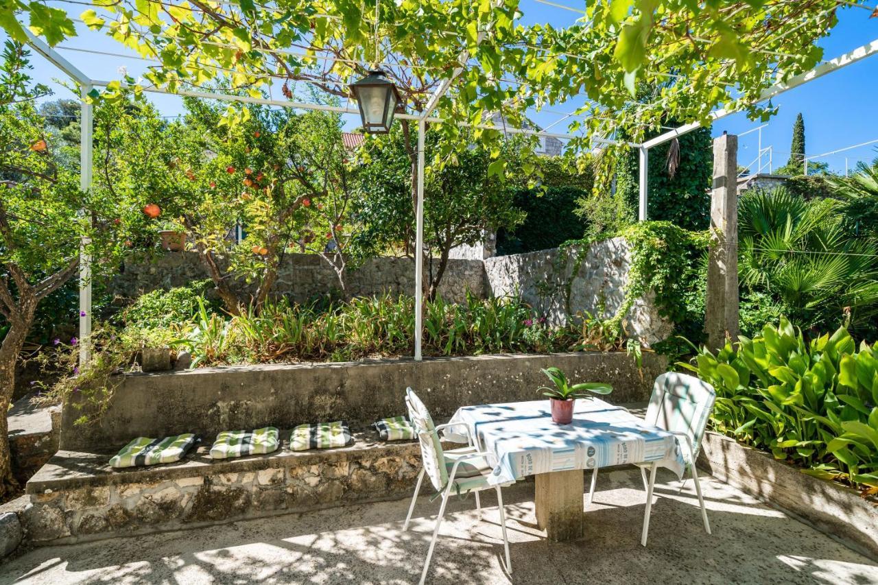 זאטון Apartments Lidija מראה חיצוני תמונה
