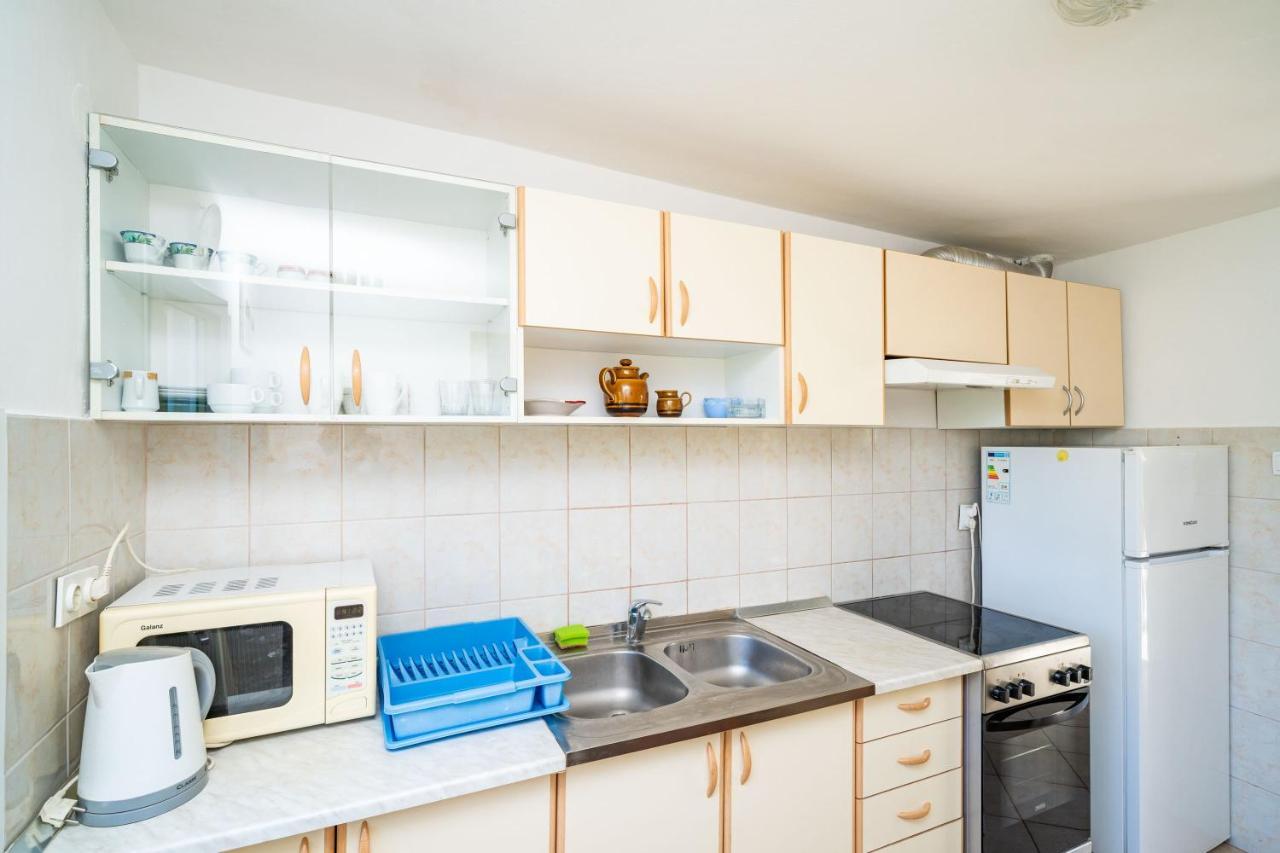 זאטון Apartments Lidija מראה חיצוני תמונה