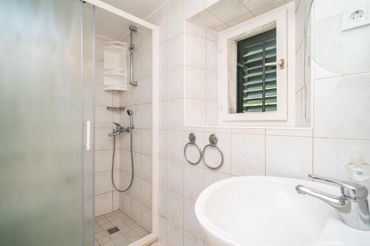 זאטון Apartments Lidija מראה חיצוני תמונה