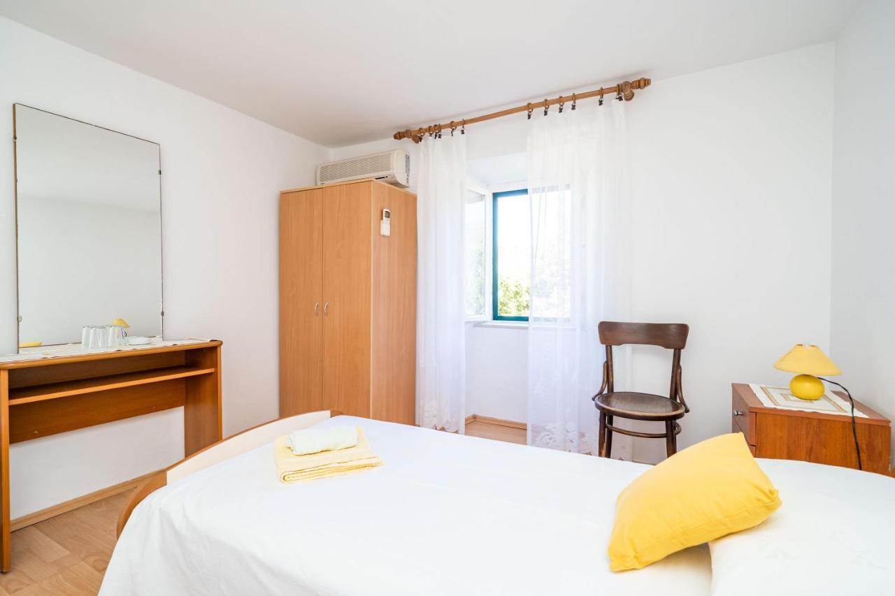 זאטון Apartments Lidija מראה חיצוני תמונה