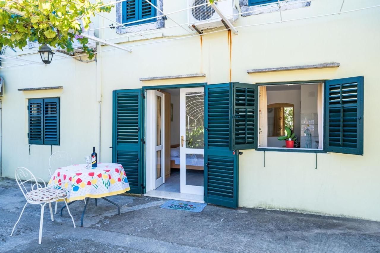 זאטון Apartments Lidija מראה חיצוני תמונה