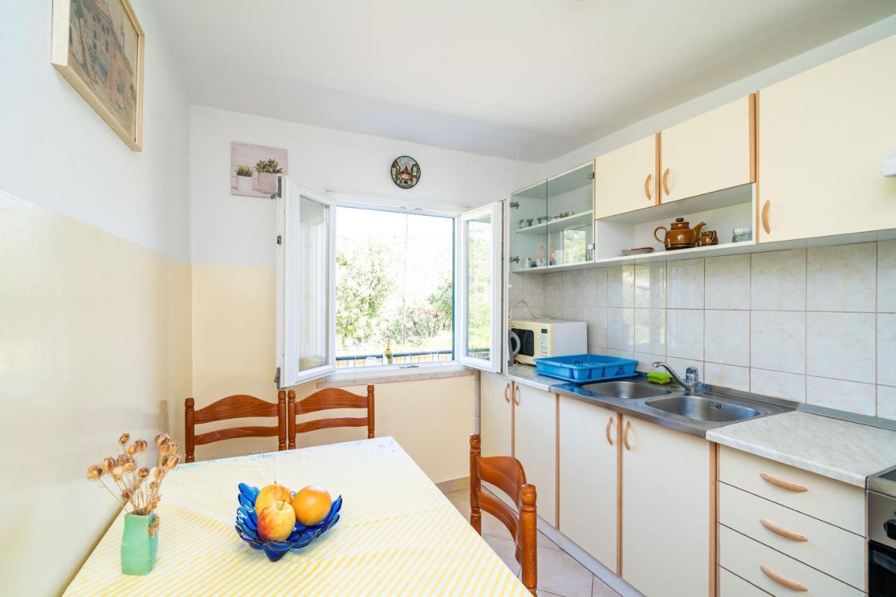 זאטון Apartments Lidija מראה חיצוני תמונה