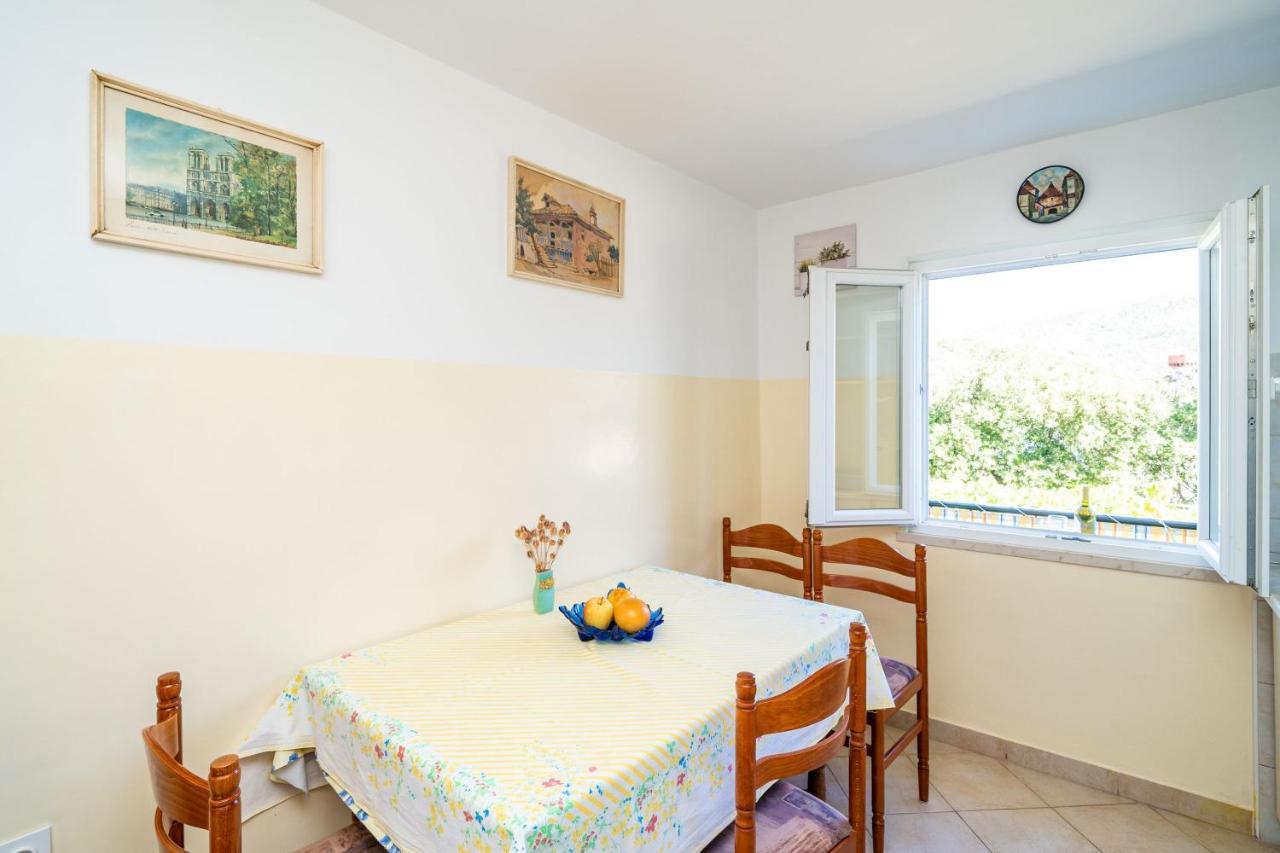 זאטון Apartments Lidija מראה חיצוני תמונה
