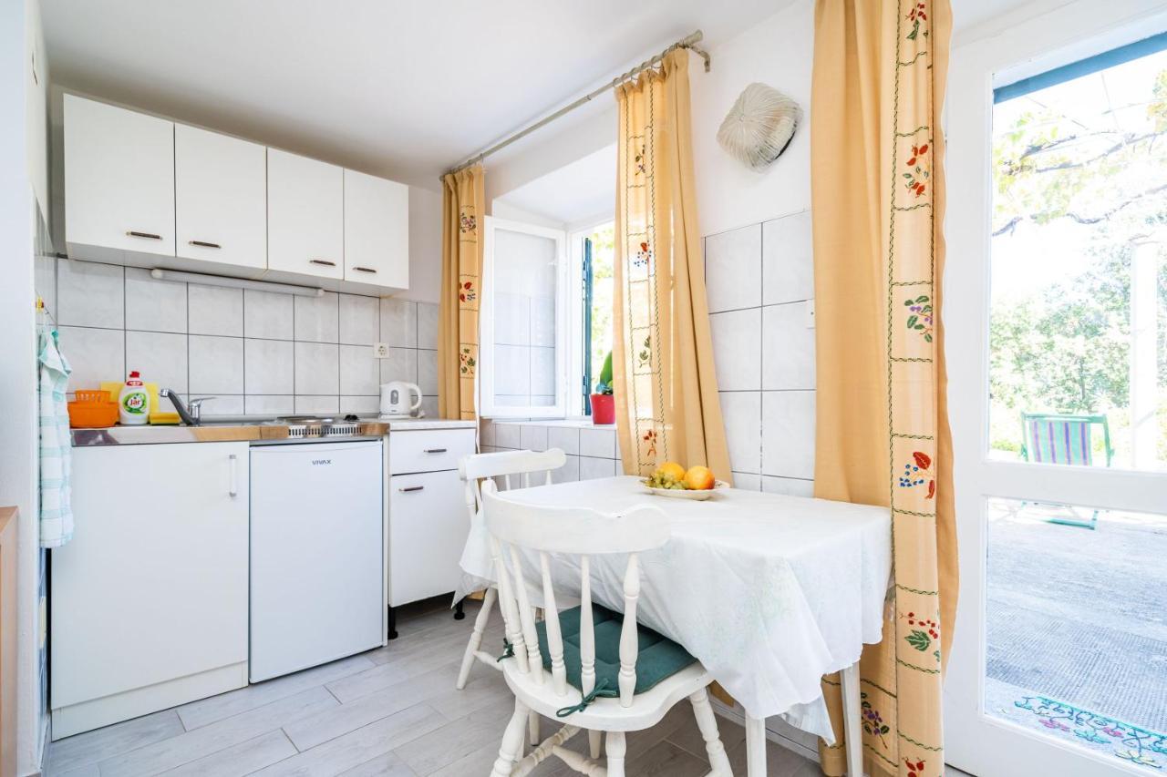 זאטון Apartments Lidija מראה חיצוני תמונה